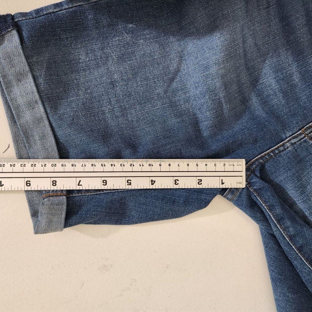 Levi Strauss Signature Bermuda Jean Shorts Womens Size 10 Blue Denim Casual - Picture 7 of 11